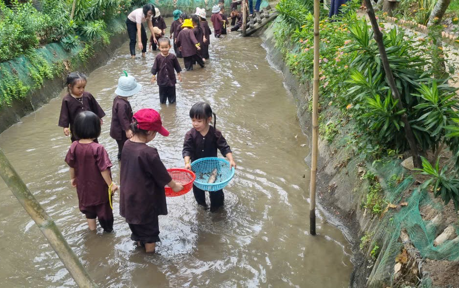 LỚP MẦM 1-MẦM 2 THAM QUAN TRẢI NGHIỆM KHU DU LỊCH SINH THÁI KAWAZO